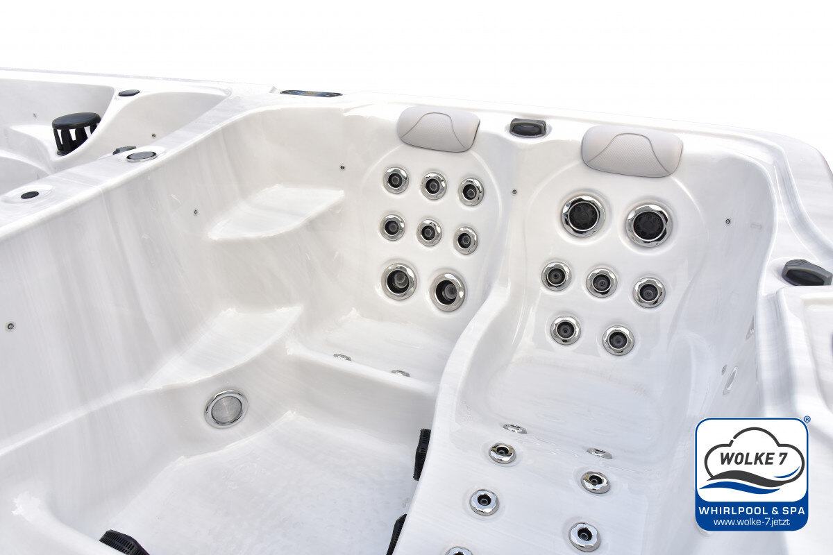 Wolke7-SwimSpa5800WP_Hydro-1200x800